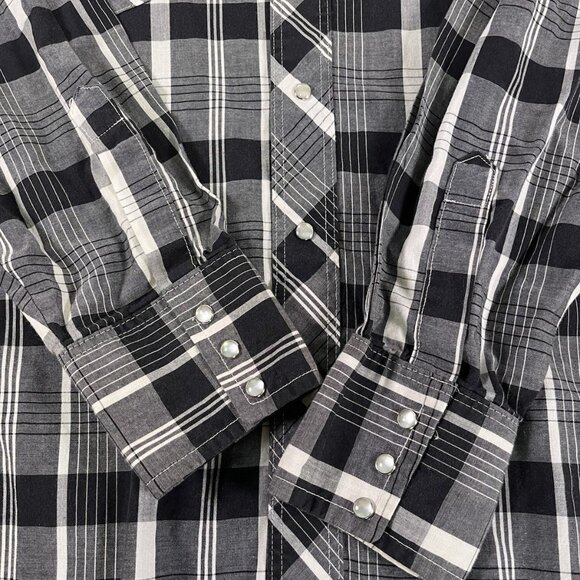 VTG Wrangler Cowboy Cut XL 19 x 35 Western Pearl Snap Shirt Black Gray Plaid - Picture 5 of 8